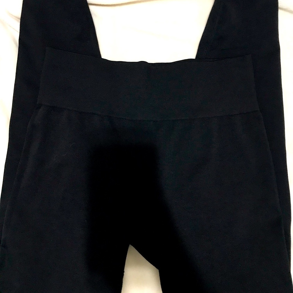 Black pink workout leggings